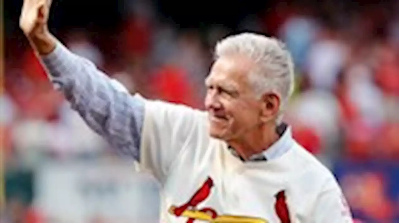 Tim McCarver, one of MLB’s ‘most influential voices,’ dies at 81