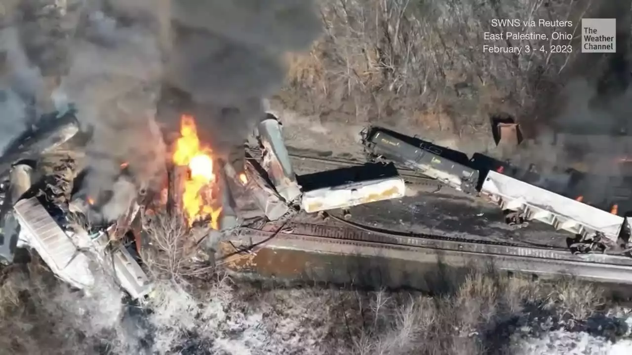 Plume From Train Derailment Being Tracked Down Ohio River - Videos from The Weather Channel