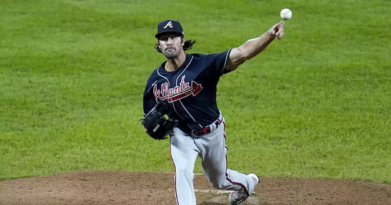 Report: Padres sign San Diego native Cole Hamels to minor league contract