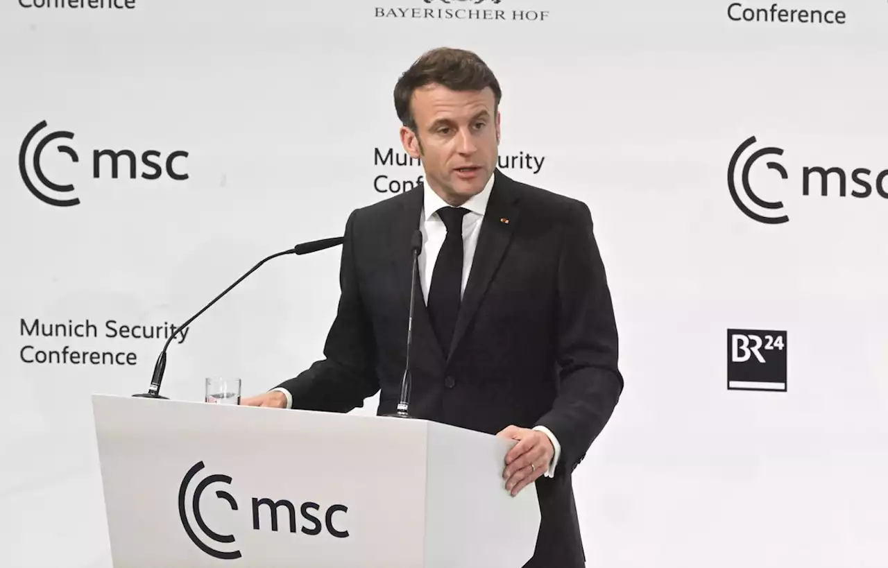 Emmanuel Macron « prêt à un conflit prolongé » en Ukraine