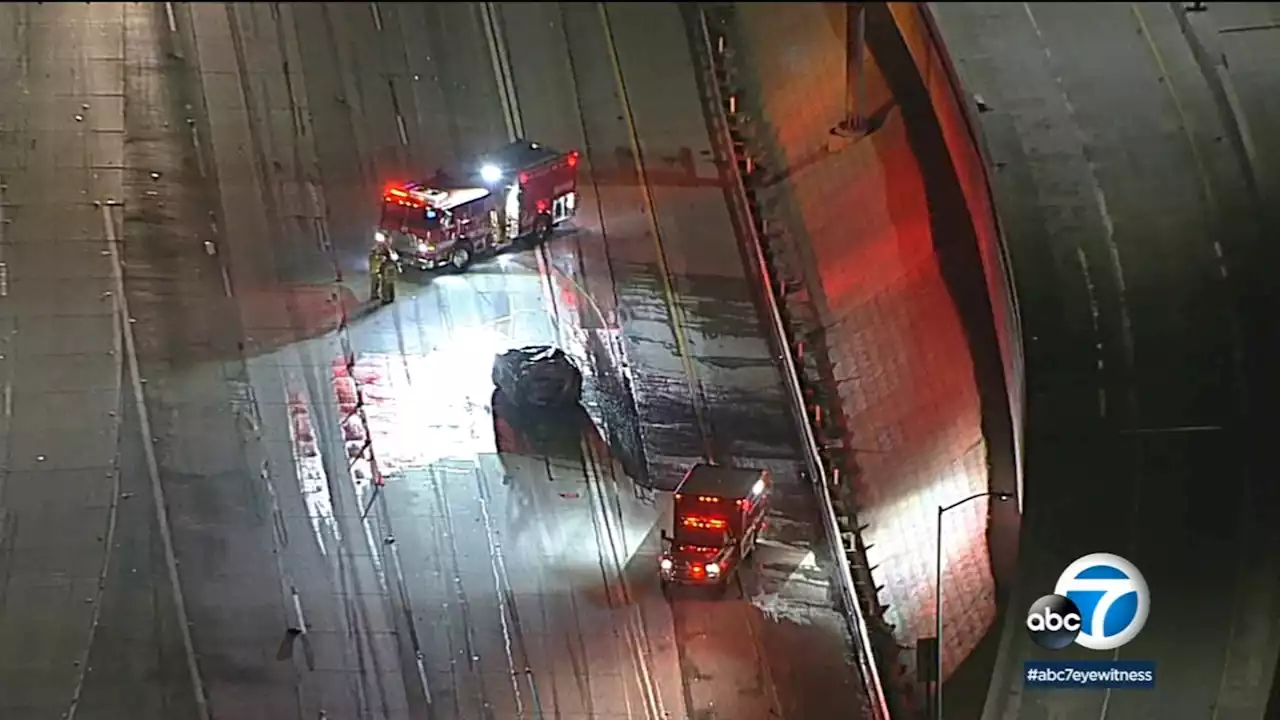 2 killed in fiery crash involving semitruck on 5 Freeway in Sun Valley; all southbound lanes closed