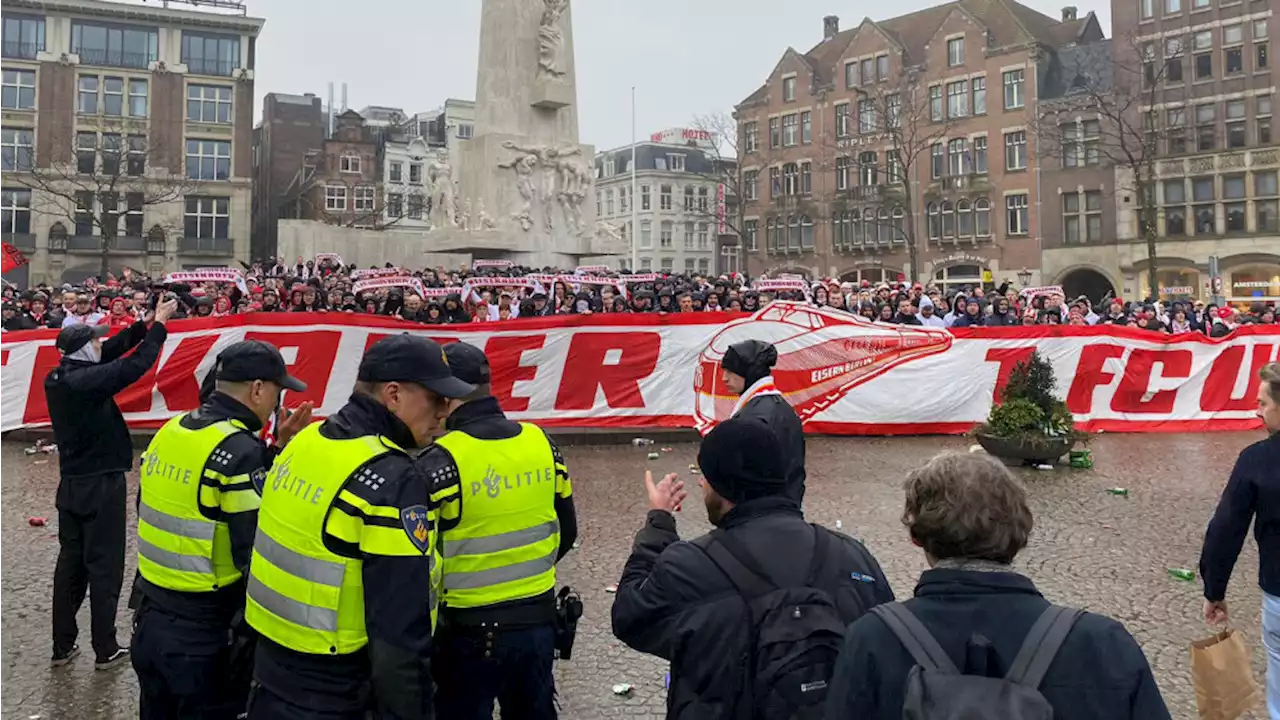 Politie heeft met 23 arrestaties 'relatief rustige dag' rondom Ajax-Union