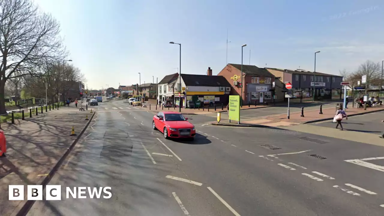 Bulwell: Appeal after armed raiders target pawnshop