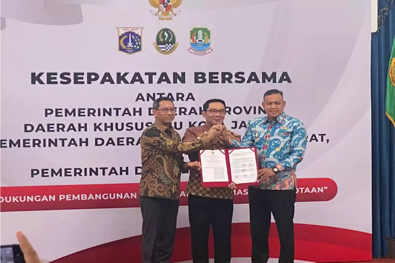 Heru Budi, Ridwan Kamil, dan Tri Adhianto Teken MoU Proyek MRT East-West