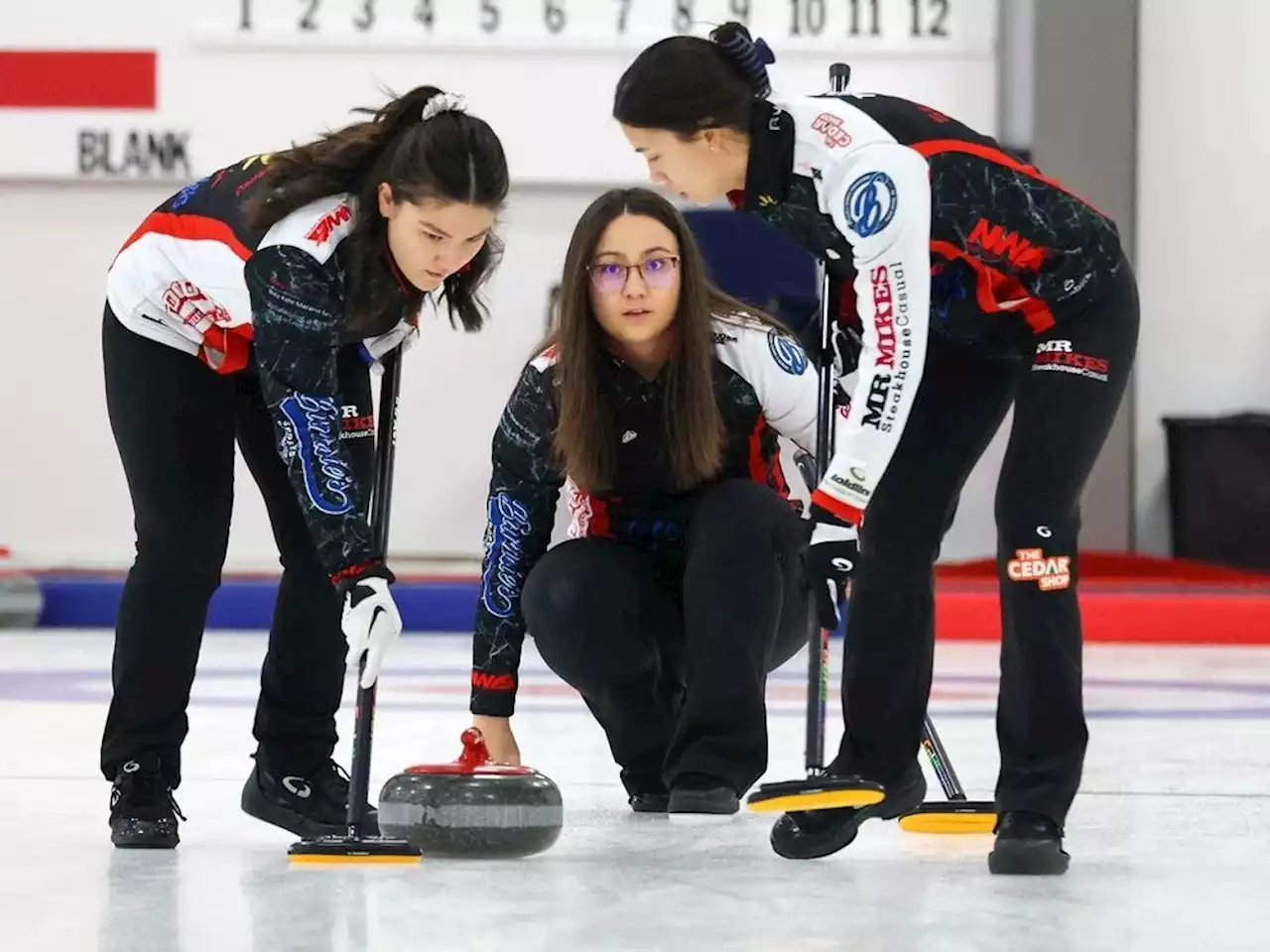 'Calm, cool and collected' Calgary curler Kayla Skrlik steps boldly into first Scotties