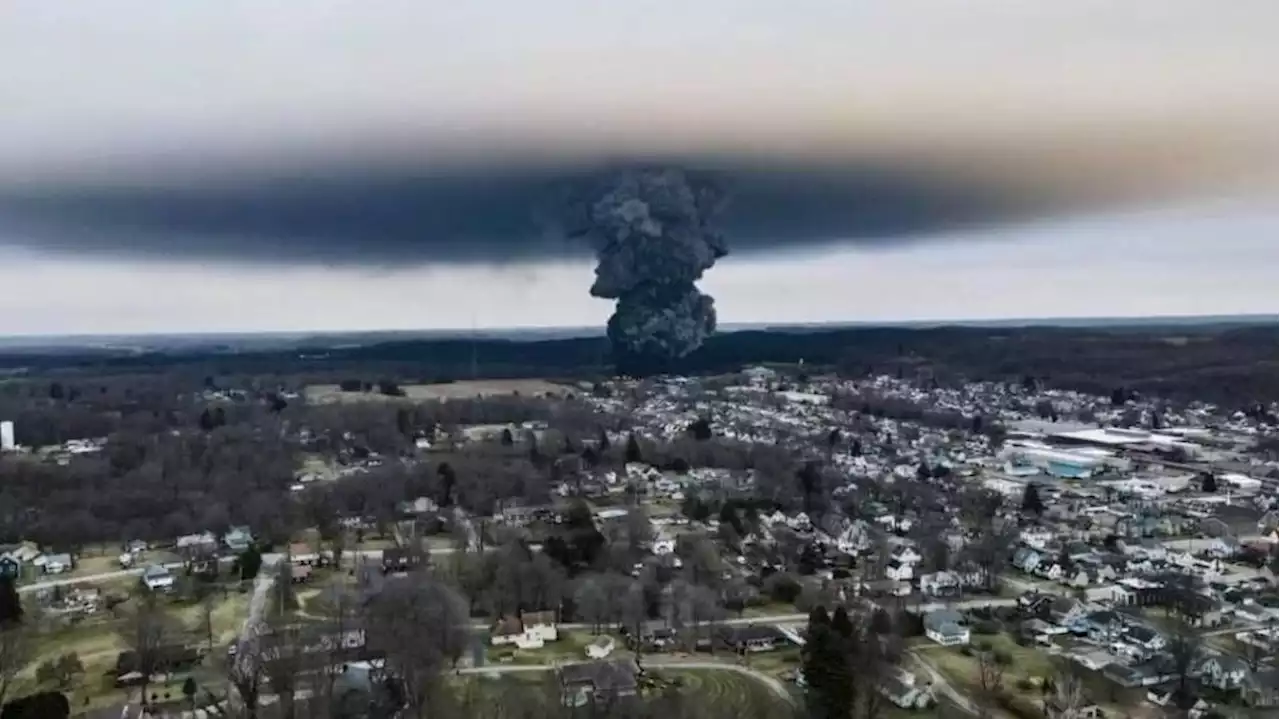 El accidente del tren tóxico en Ohio que mantiene en alerta a Estados Unidos