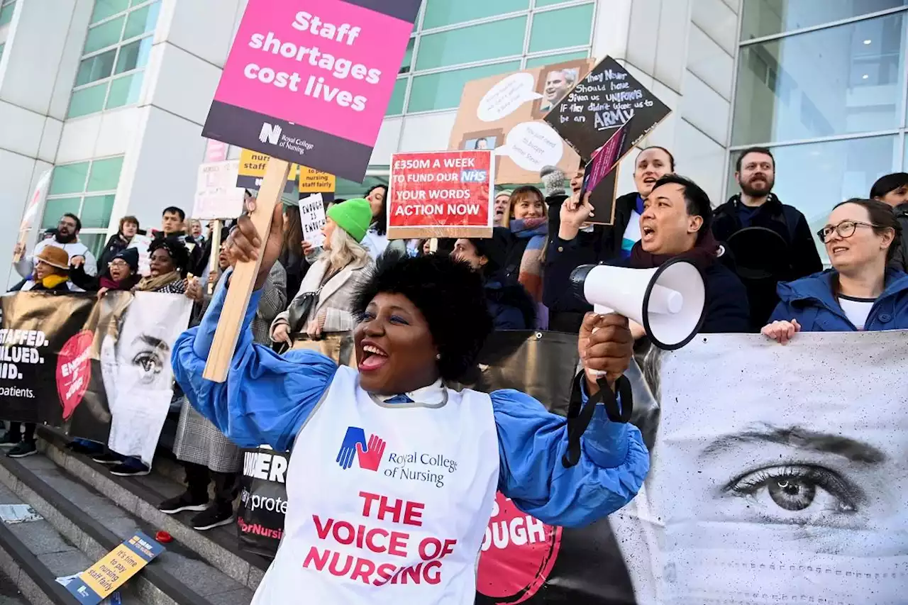 British nurses to escalate strike action in pay dispute