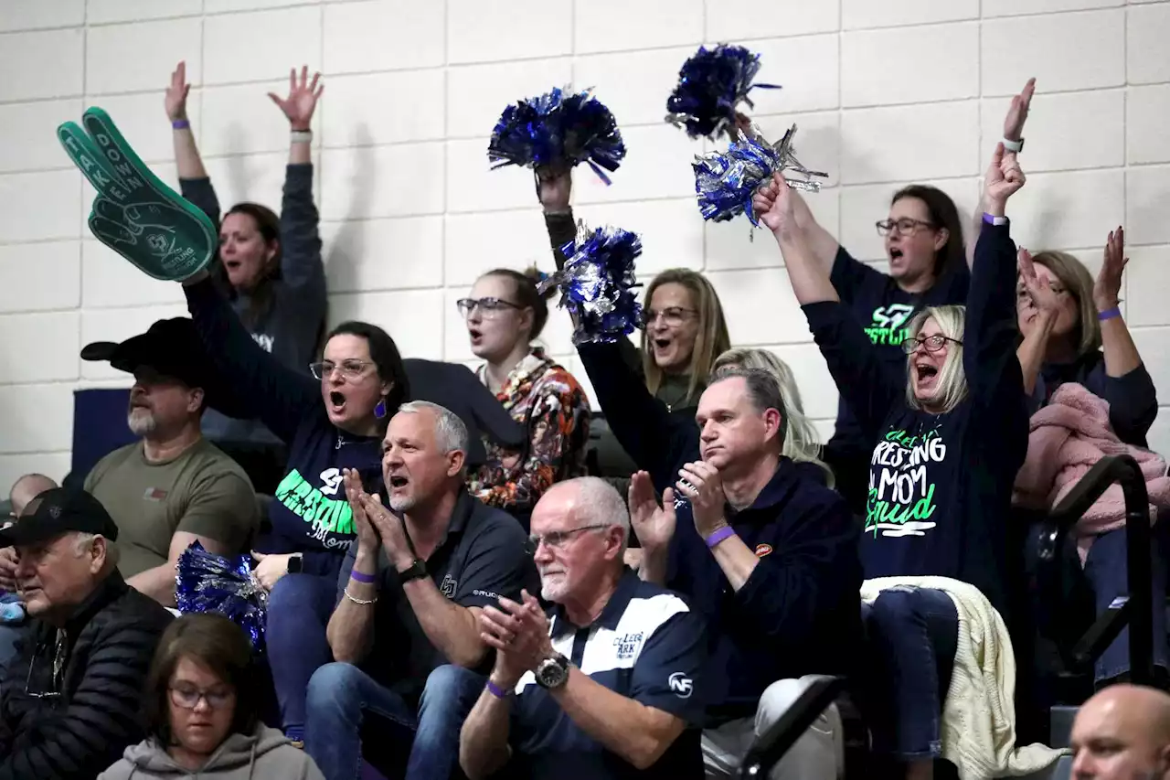 Strength in Numbers: College Park boys wrestling sends large group to state