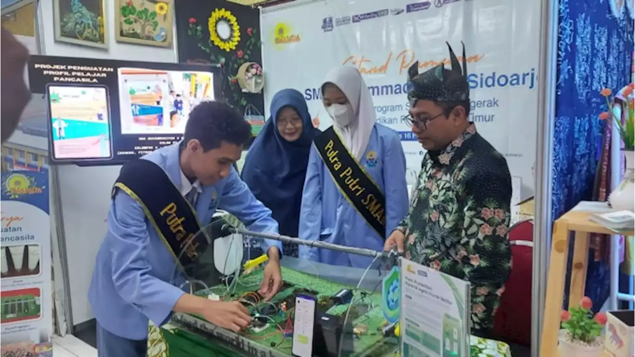 Siswa Smamda Pamerkan Teknologi untuk Minimalisir Gagal Panen Petani di PMO