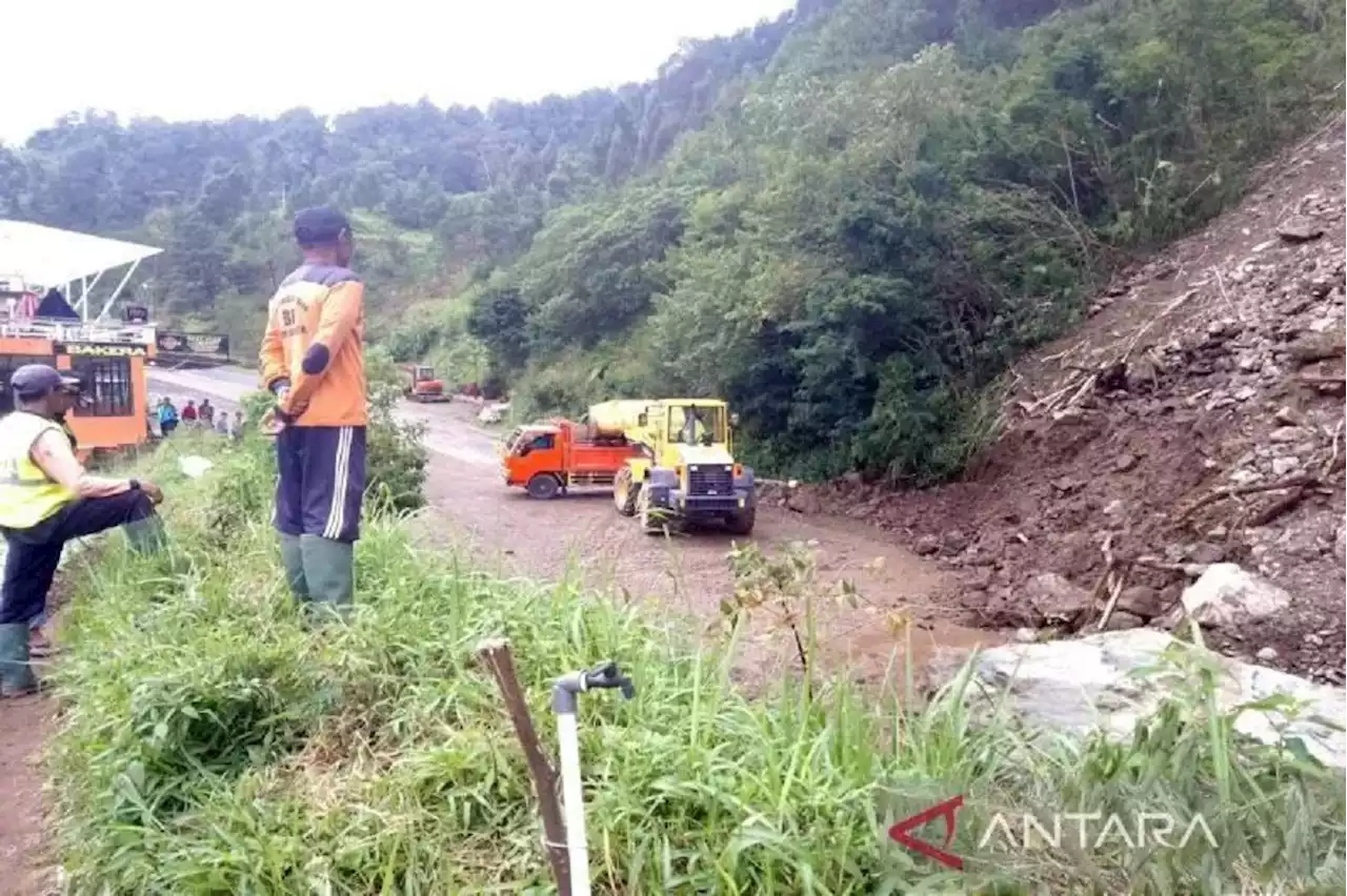 BMKG Sebut Cuaca Ekstrem di Jateng Berpotensi Hingga 19 Februari, Simak!