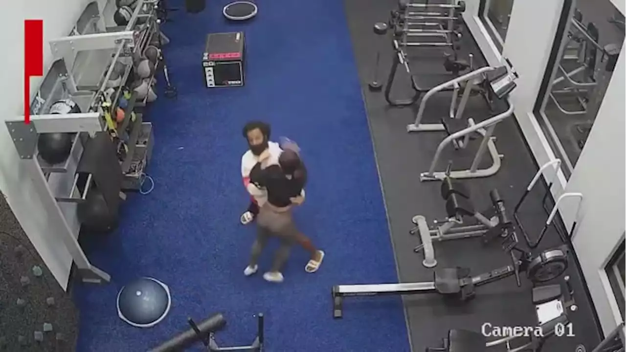 Florida woman fights off attacker in apartment gym