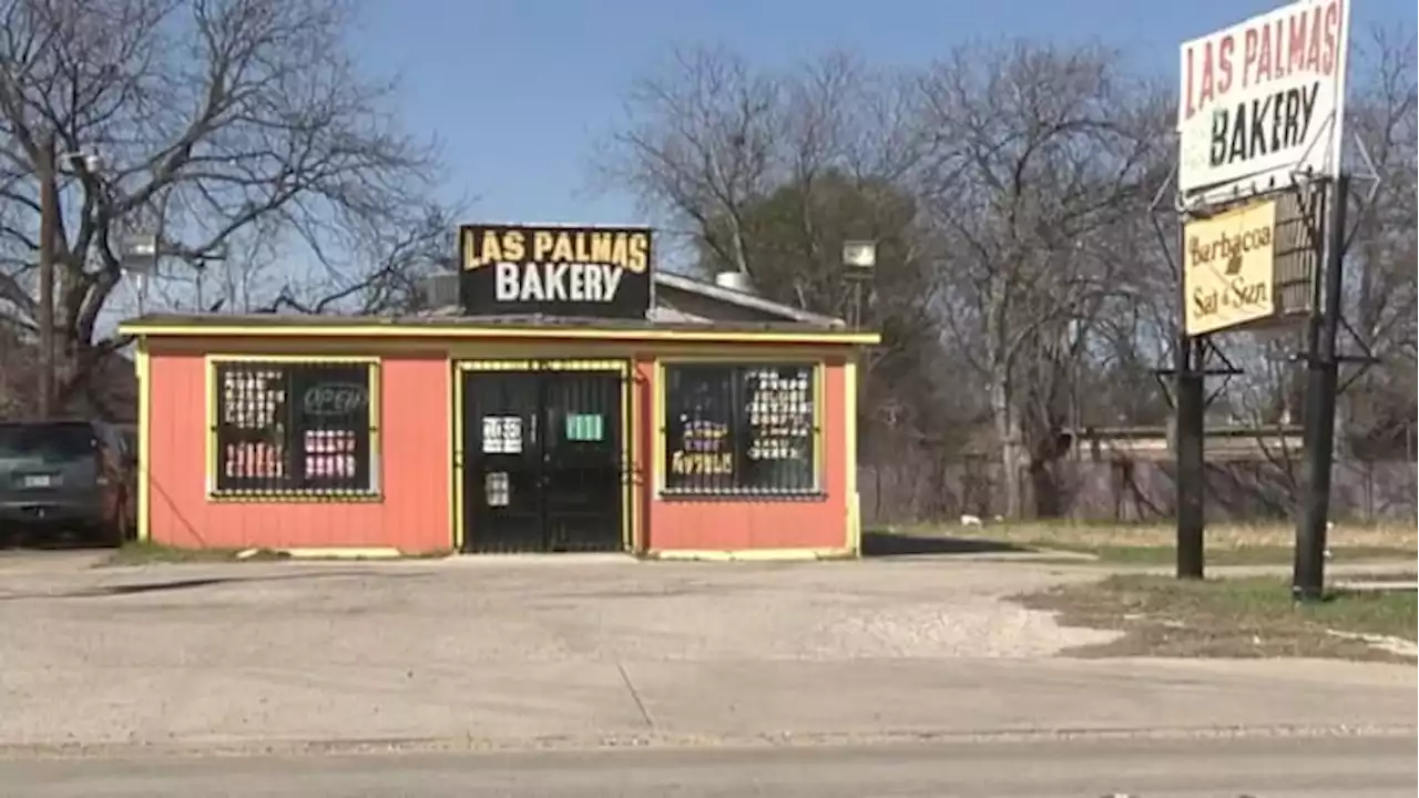 Behind the Kitchen Door: Health inspectors find pests crawling on baked goods in display case