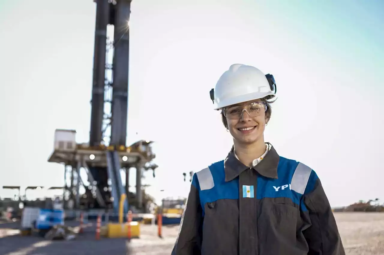 Jóvenes profesionales: cuál es el programa que permite tener una primera experiencia laboral con grandes referentes