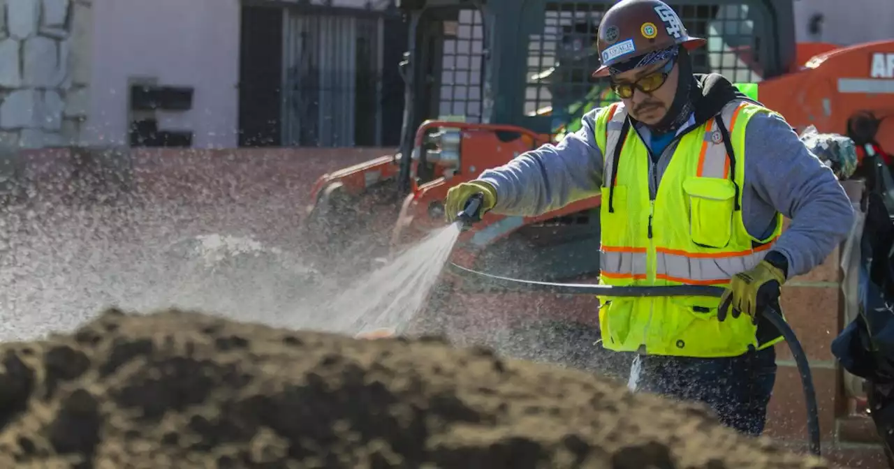 Lawmakers demand EPA action on troubled cleanup of lead-contaminated L.A.-area homes