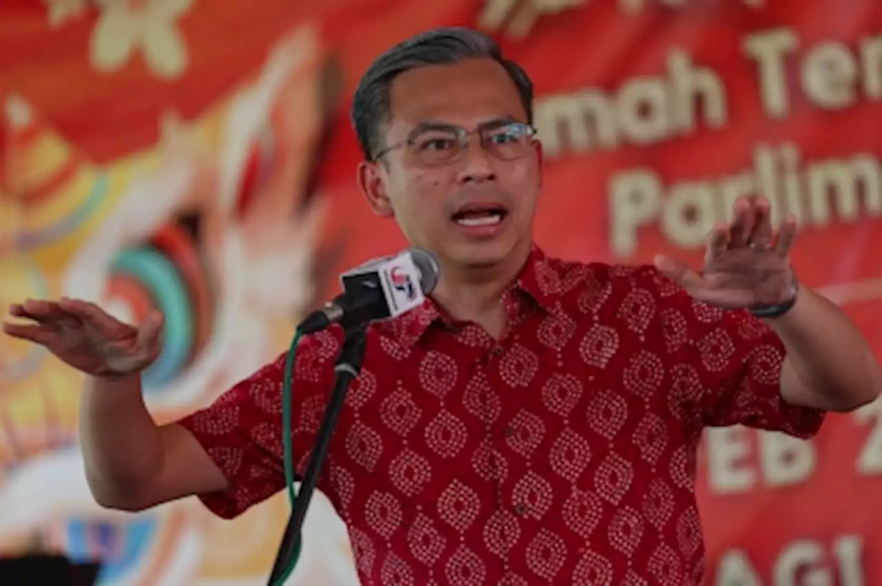 Govt never discussed on trimming the civil service, says Fahmi