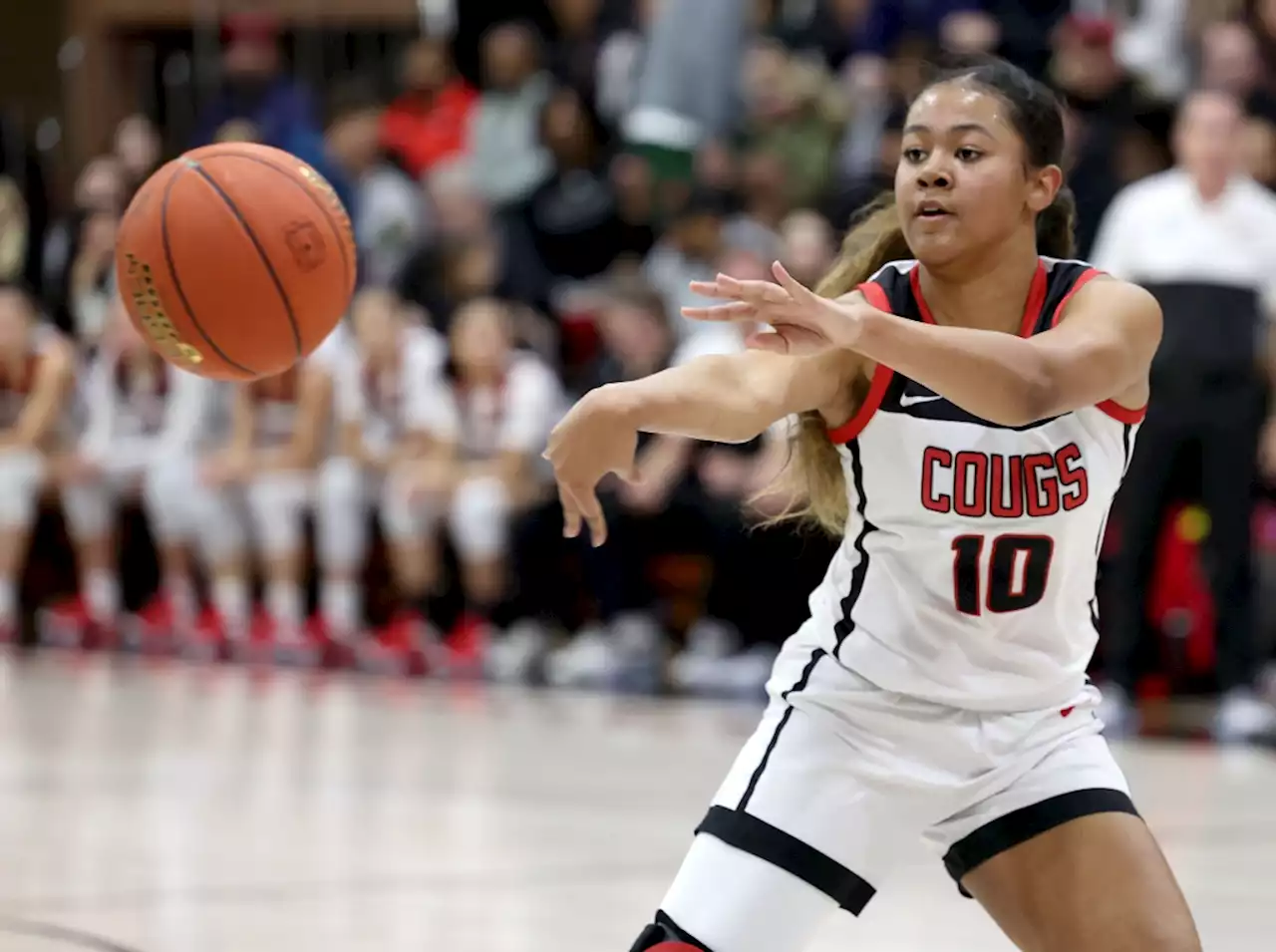 Carondelet holds off Acalanes in NCS open girls thriller