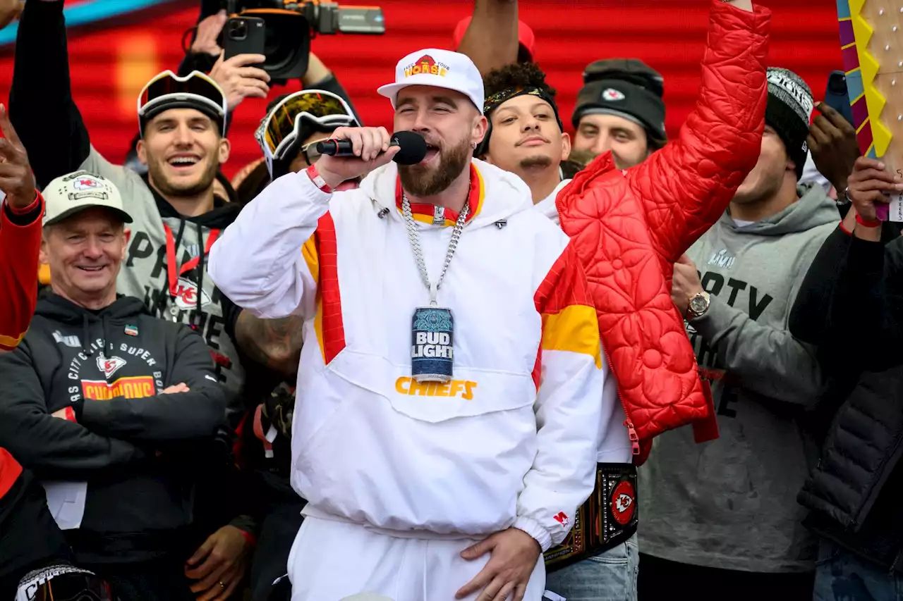 Travis Kelce adds ‘Saturday Night Live’ to Super Bowl 2023 victory lap