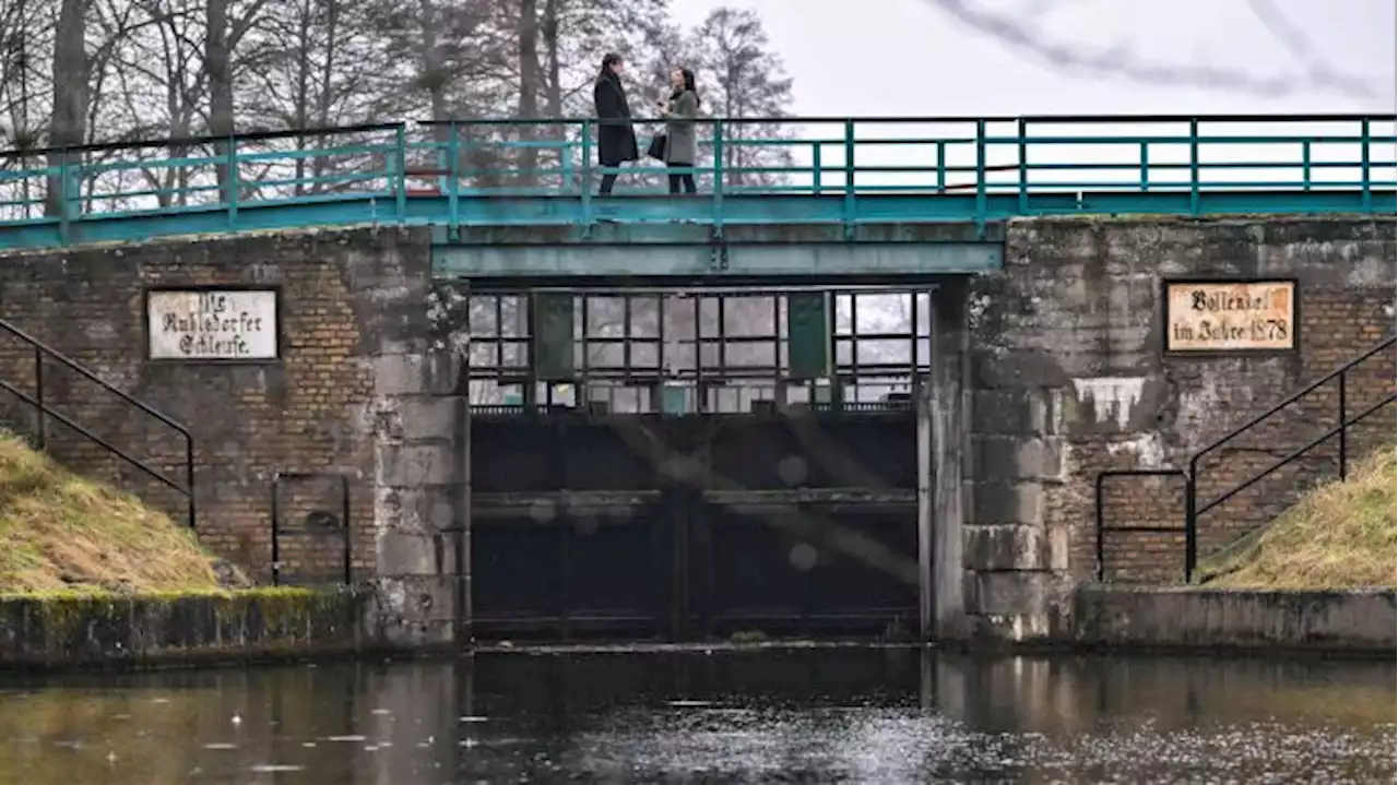 Sanierung maroder Schleusen hat auf denkmalgeschütztem Finowkanal begonnen