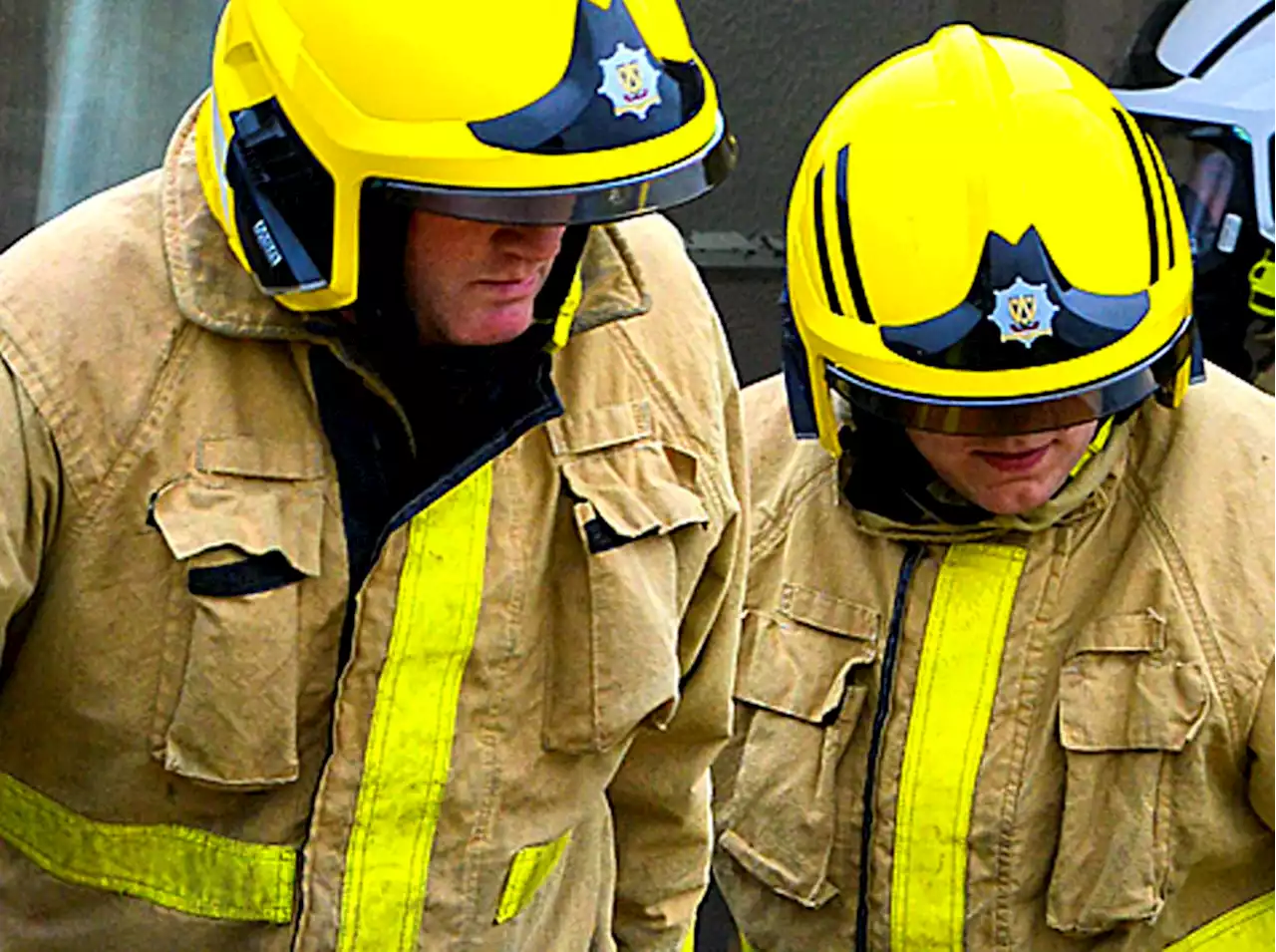 Rubble falls off lorry hitting car in incident near Oswestry