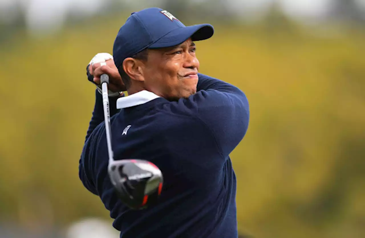 Woods impresses on return to PGA Tour, McIlroy makes strong start