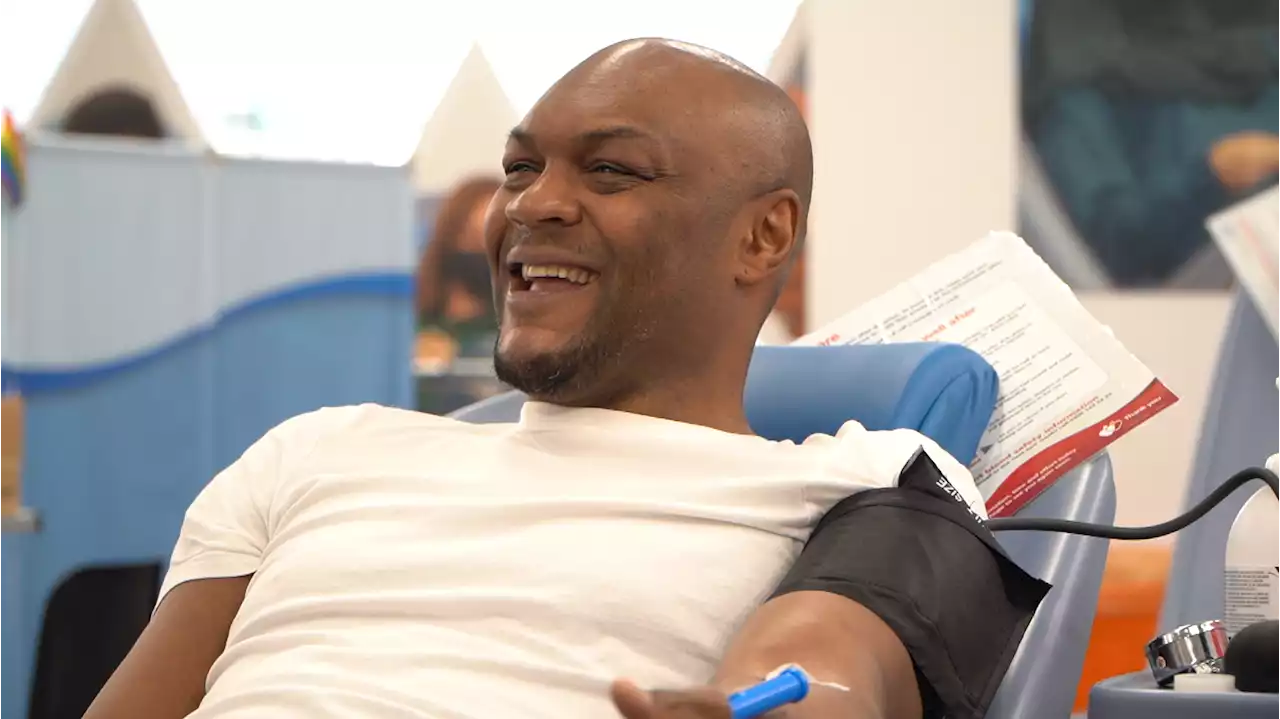 Brentford legend gives blood for the first time and admits: 'We can only save ourselves by raising awareness'