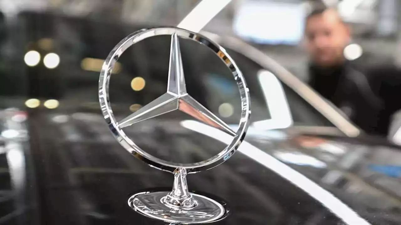 mercedes verdient dank höherer preise deutlich mehr