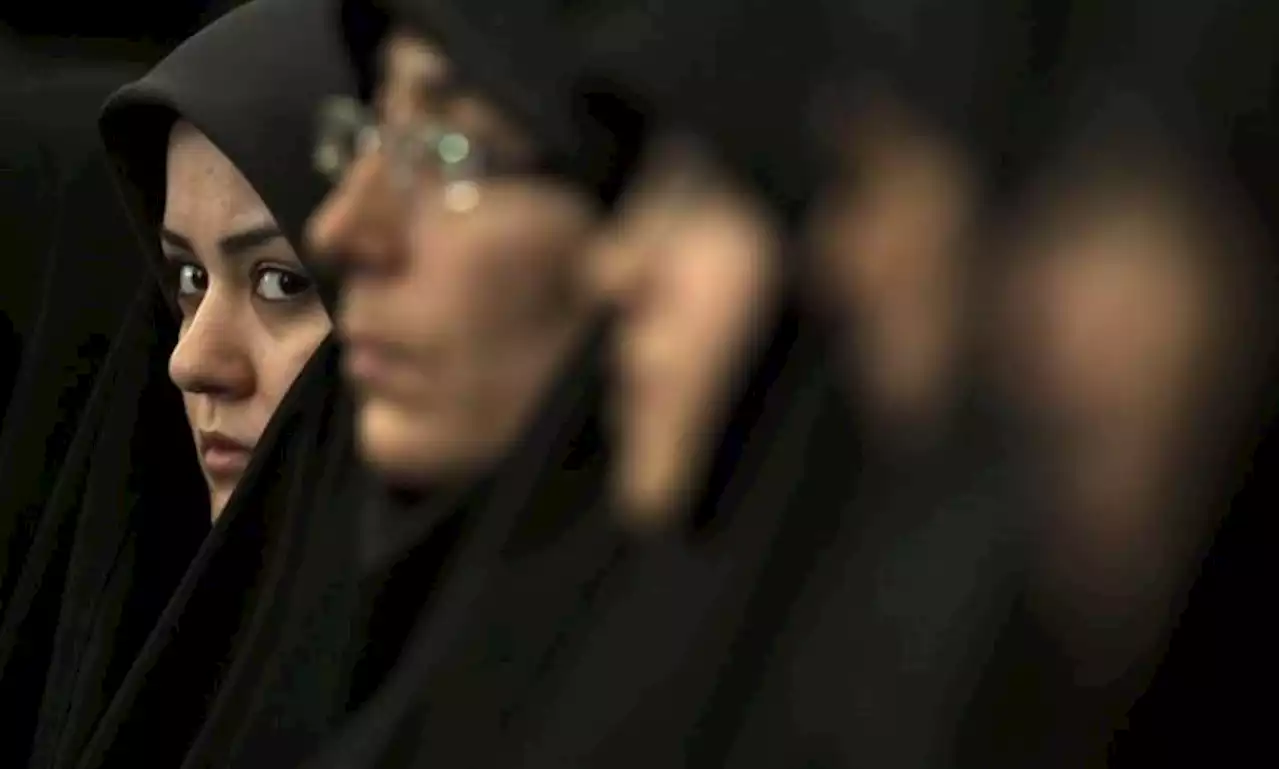 Iran prosecutes woman for 'disrepecting' headscarf
