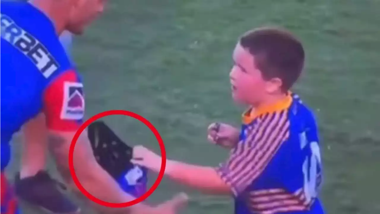 Watch: Young fan hilariously refuses to accept Ponga’s headgear: ‘I’m good bro’