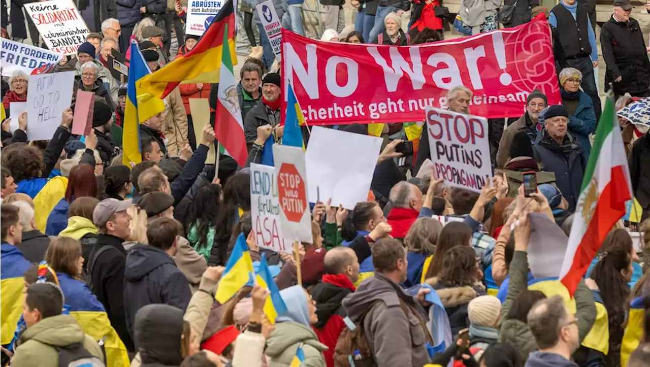 Demos gegen Sicherheitskonferenz in München mit Tausenden Teilnehmern