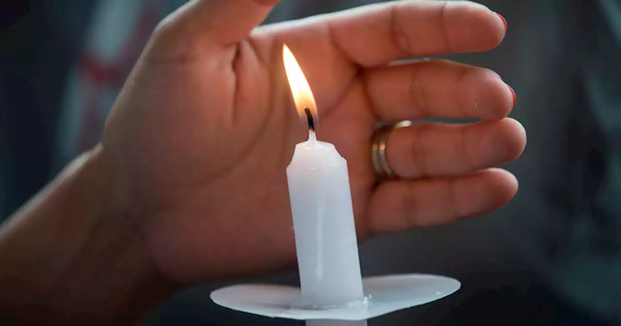 Chicago's Michigan State Alumni Club hosting candlelight vigil for shooting victims tonight