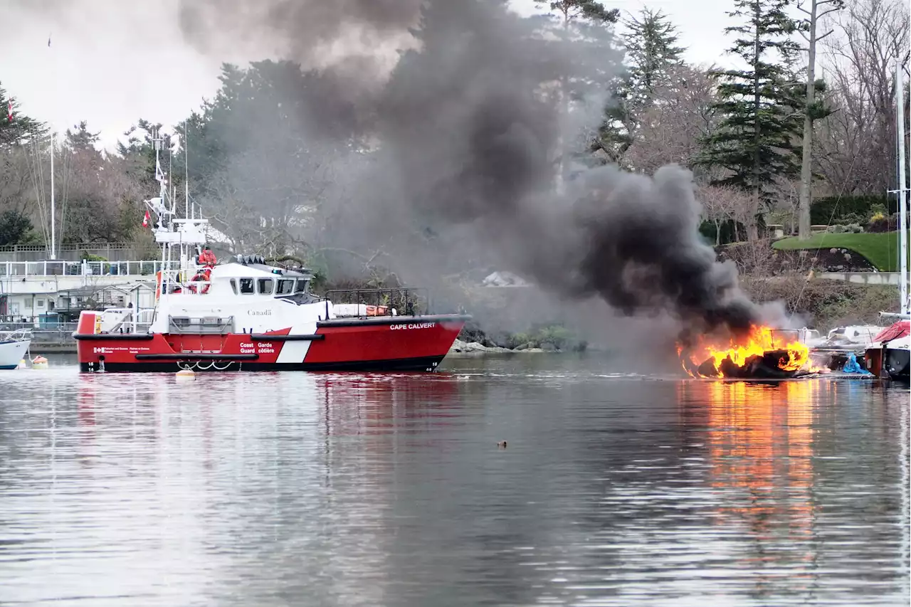 Early morning boat fire caught on film in Cadboro Bay