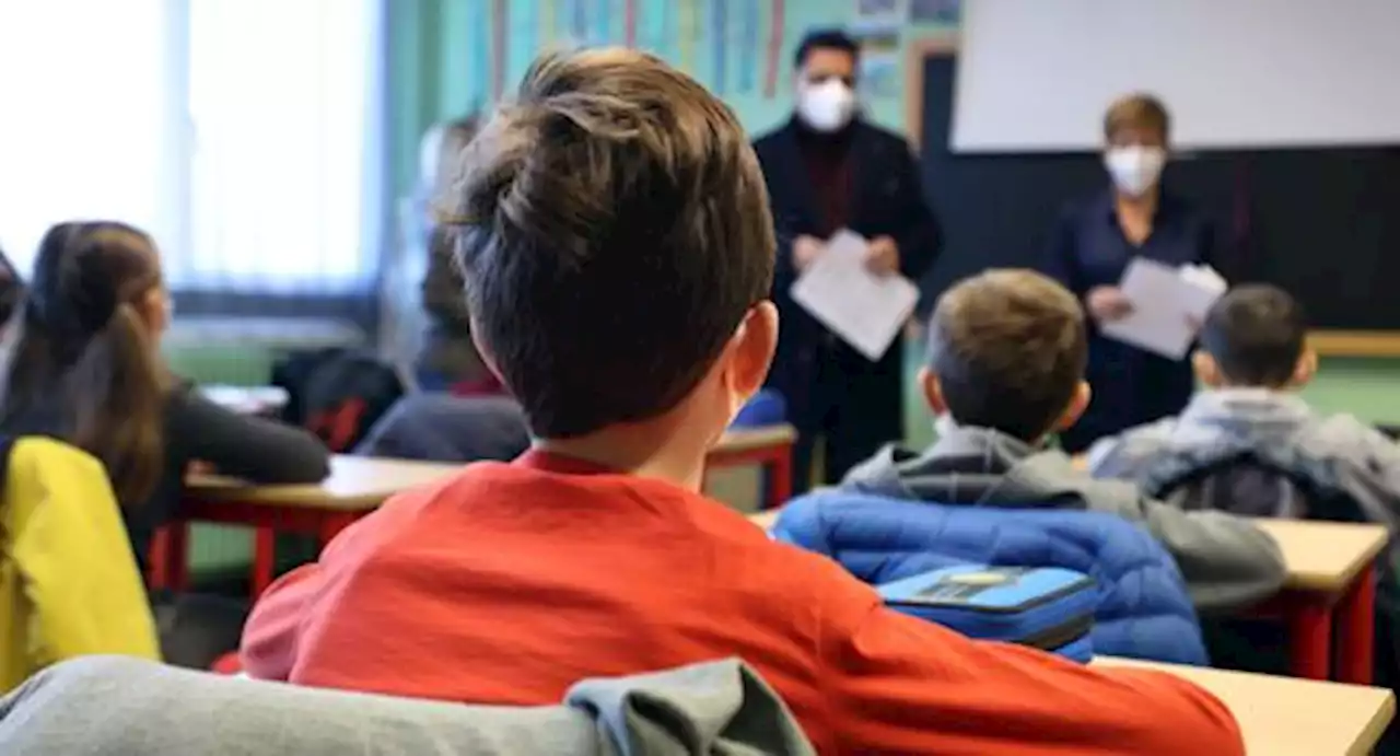 Scuole accorpate Regioni rosse all’attacco: «No ai tagli, ricorso alla Corte Costituzionale»