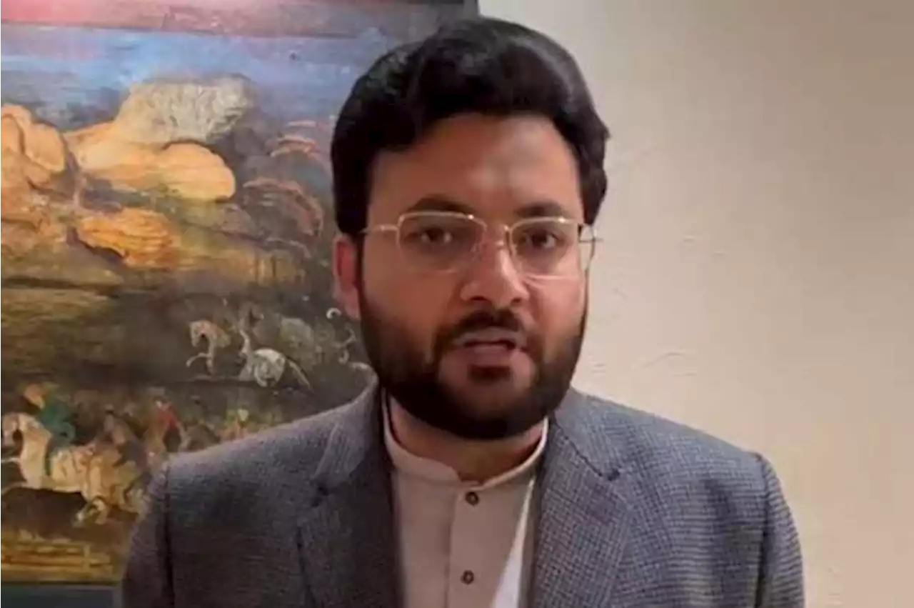 حکومت کیسز بنا کر اپنا شوق پورا کرے، ہم عمران خان کیساتھ ڈٹ کر کھڑے ہیں: فرخ حبیب
