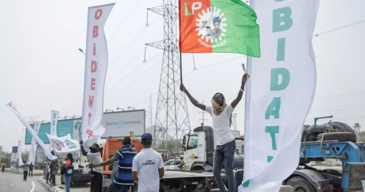 Thousands of Nigerians rally a week before crucial vote