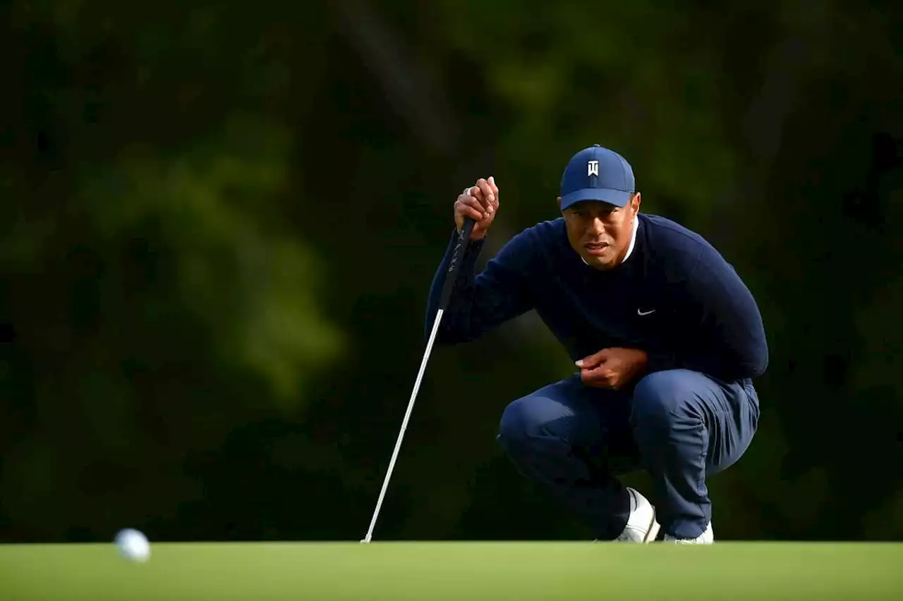 Tiger Woods says sorry after on-course tampon joke prompts backlash