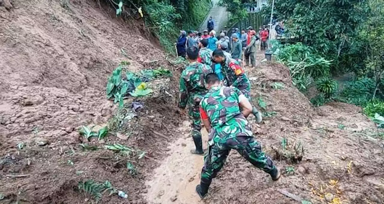 Curah Hujan Tinggi, Tebing Longsor dan Talut Ambrol