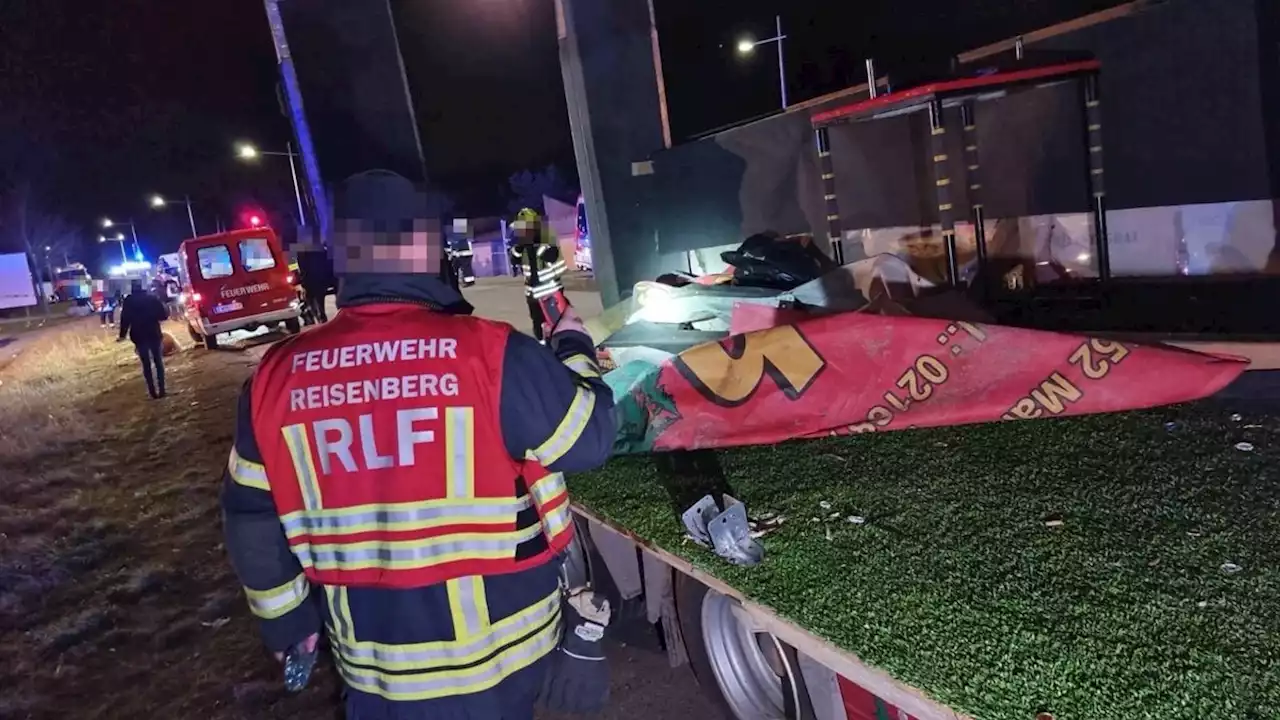 Unfall mit Wagen: 15 Verletzte bei Faschingsumzug