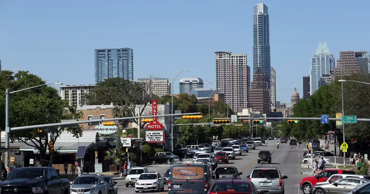 Here's how to get around road closures during the Austin Marathon this weekend