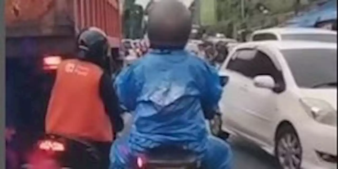 Viral Driver Online di Jogja Halangi Jalan Ambulans, Begini Komentar Warganet | merdeka.com