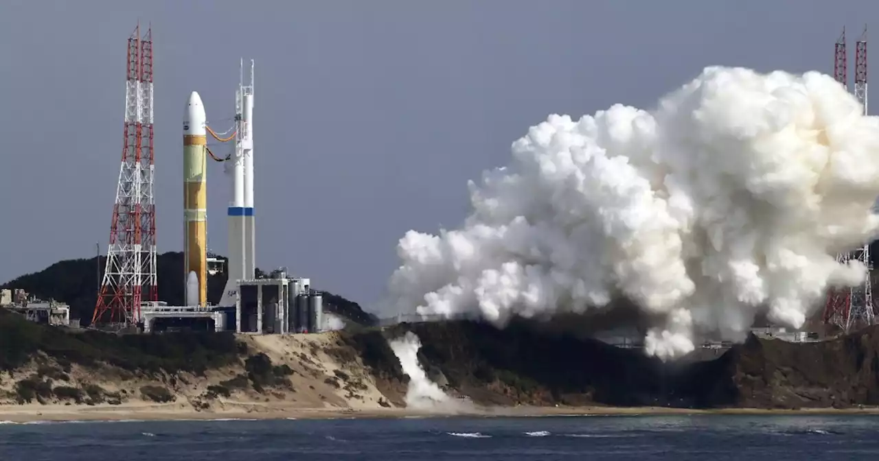 Japan aborts launch of new rocket carrying missile sensor