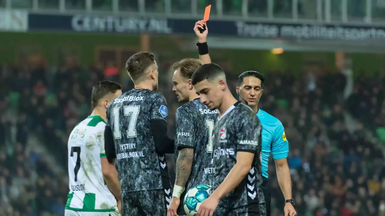 Groningen kan ook niet winnen van tiental Emmen en blijft in grote problemen