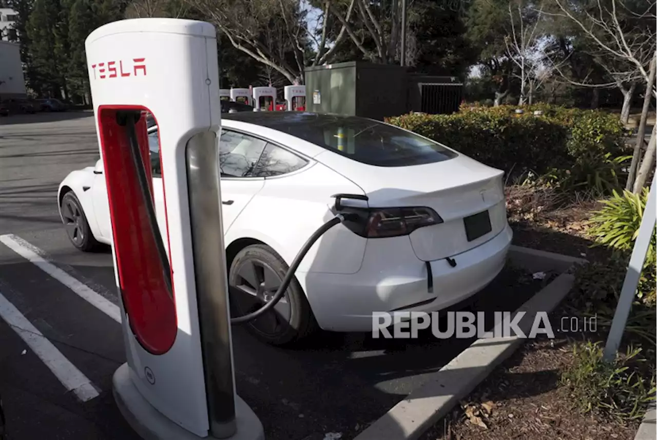 Tesla Recall Ratusan Ribu Unit Mobilnya di Amerika Serikat |Republika Online