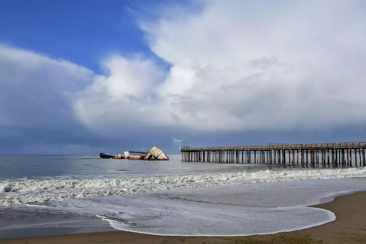 Iconic Santa Cruz landmark cement ship to be destroyed