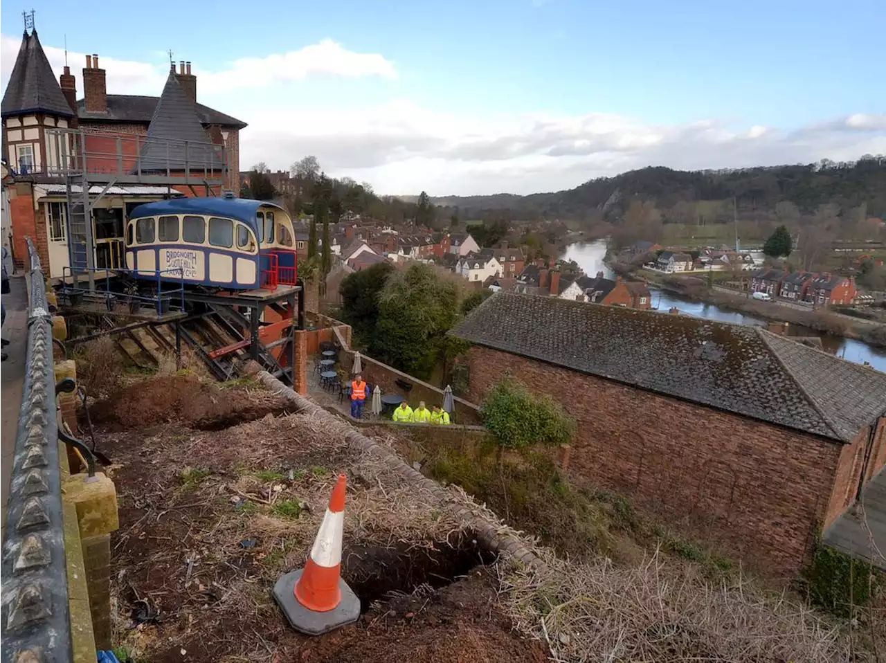 Bridgnorth Cliff Railway driver speaks of struggles over closure as wall saga continues