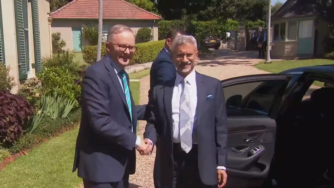 India’s Minister discusses trade and cricket with Albanese at Kirribilli House