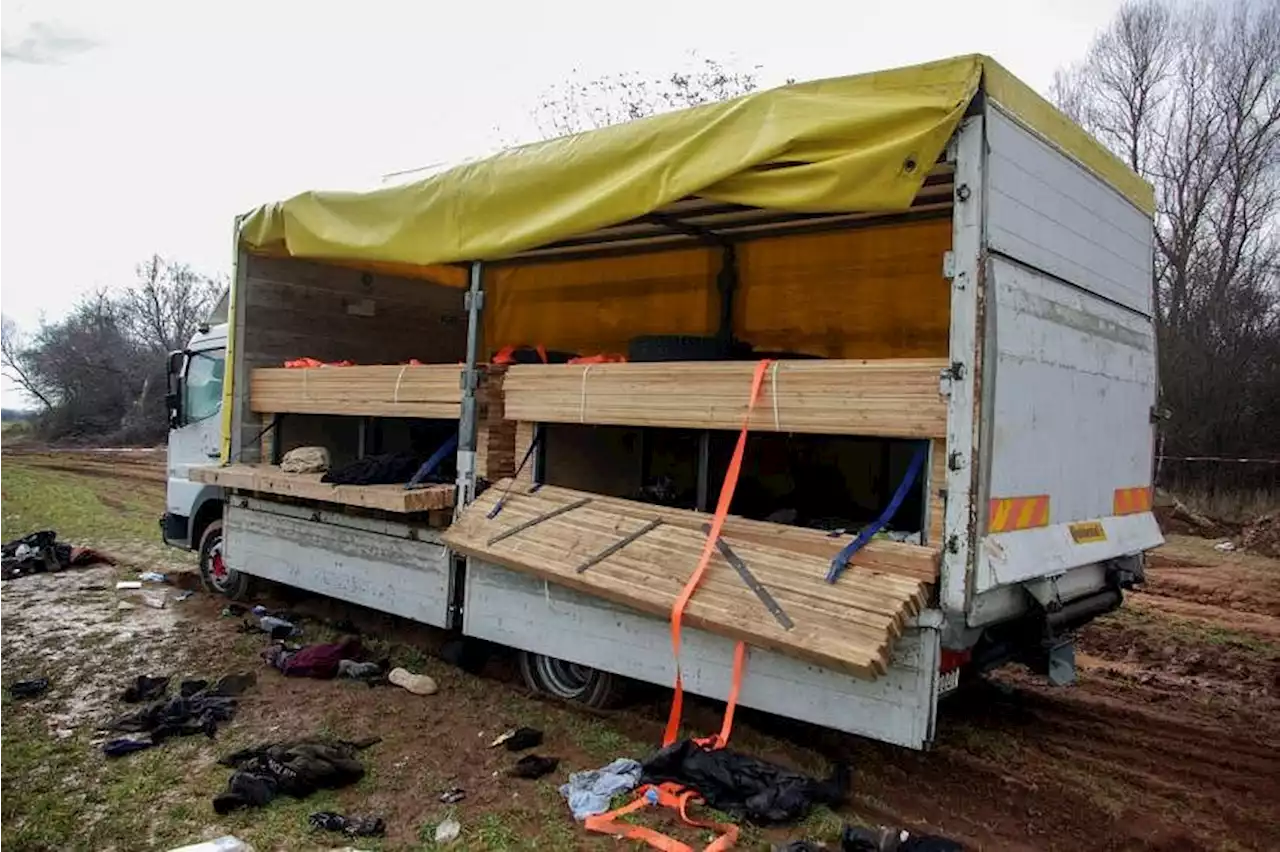 Bulgaria charges six over migrants found dead in truck