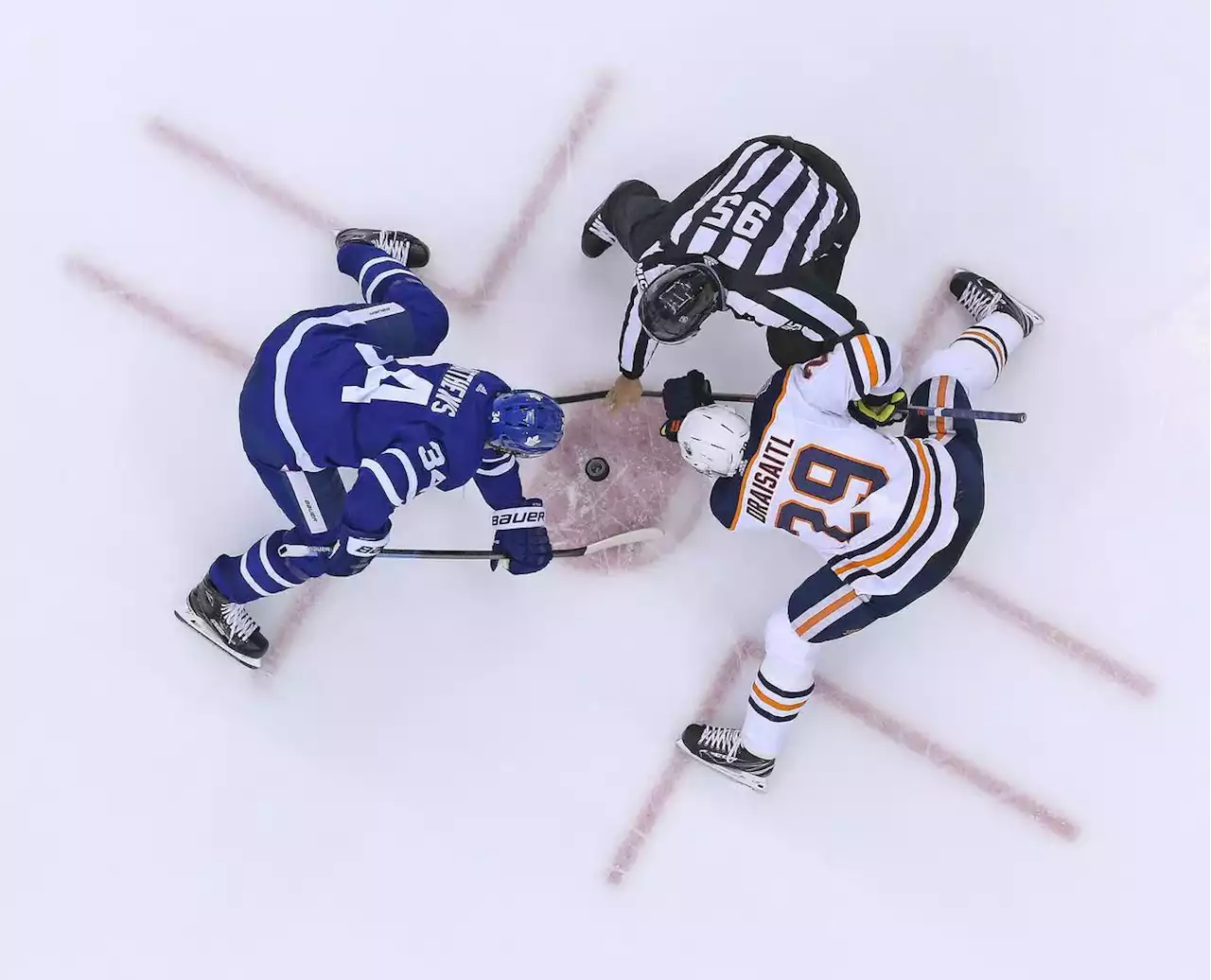 Strength, experience and a secret weapon: Why the Maple Leafs are so good at faceoffs