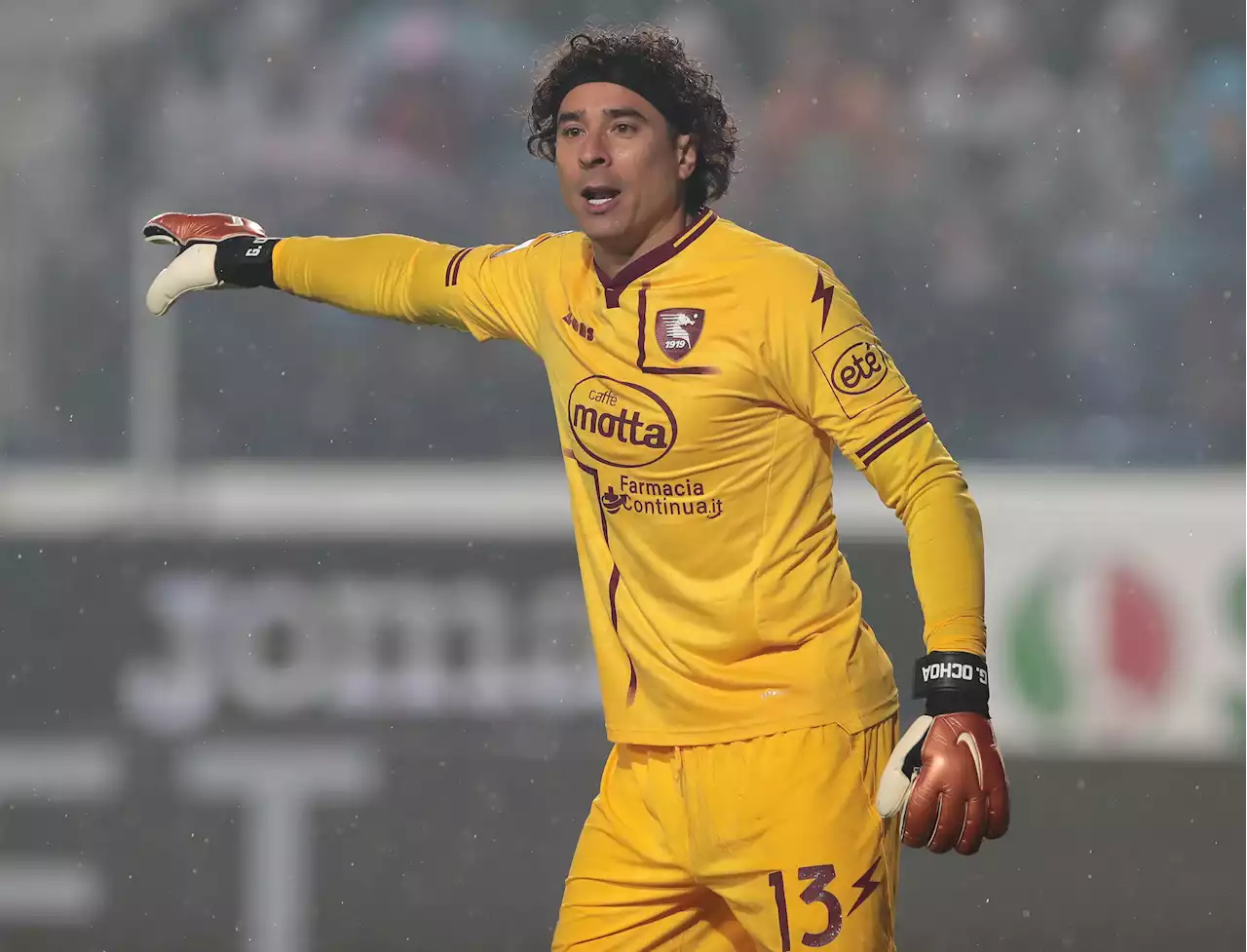 Memo Ochoa, elogiado por Paulo Sousa, nuevo técnico de la Salernitana