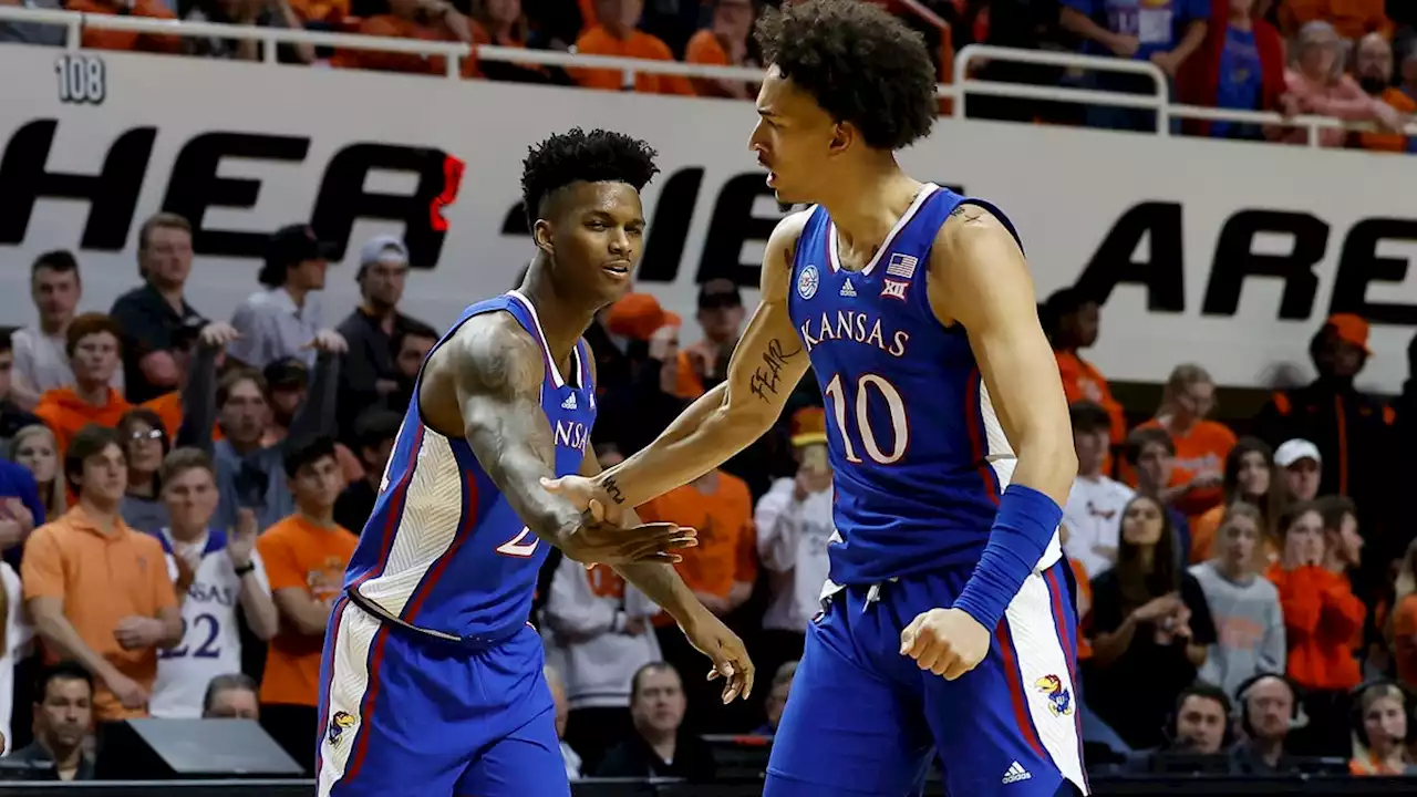 Kansas is new No. 1 seed and Kentucky rejoins tournament field in latest Bracketology