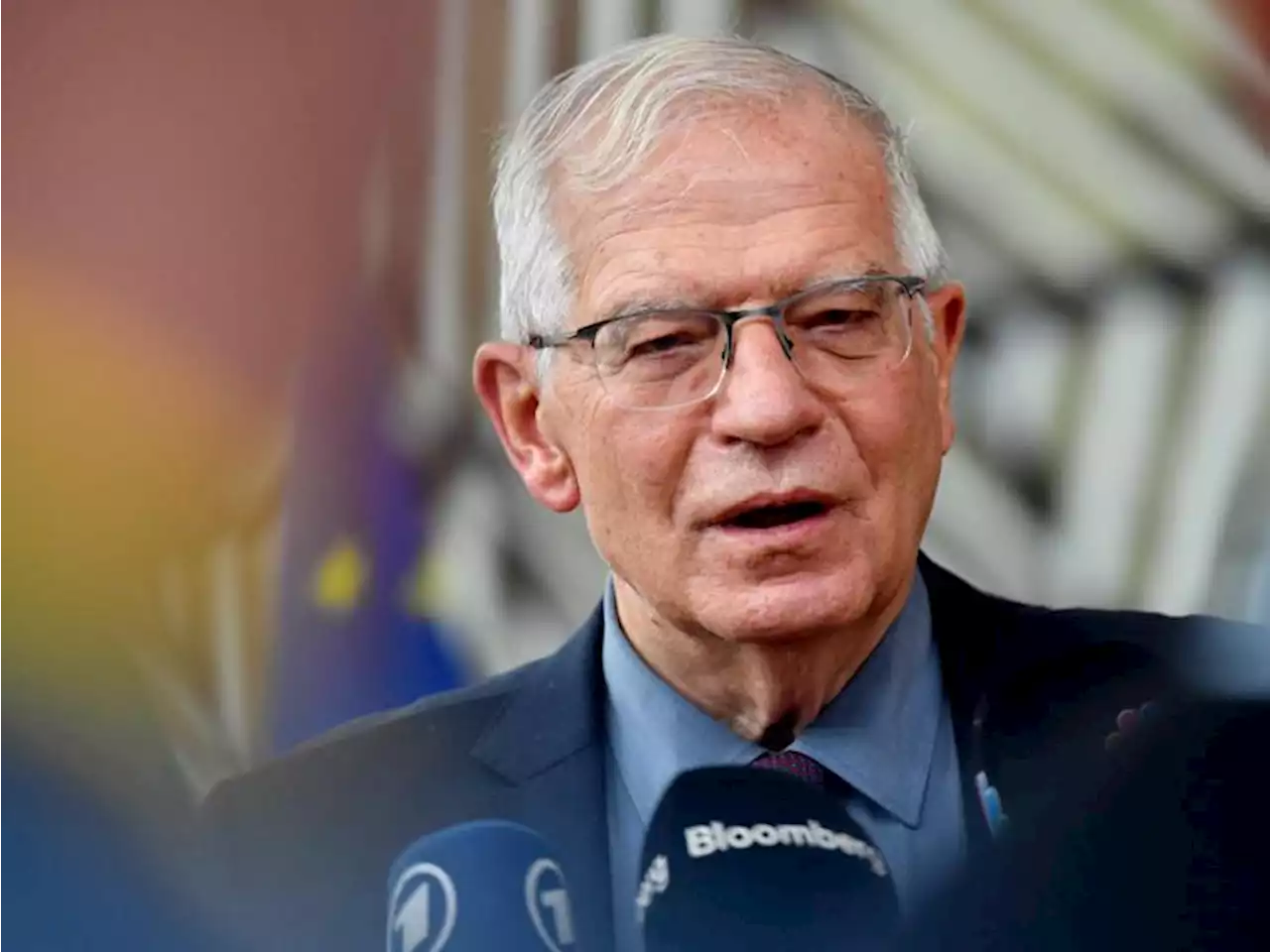 Ucraina, appello di Borrell: 'Mancano munizioni a Kiev, risolvere subito il problema'